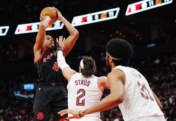 April 23, 2026, Toronto, On, Canada: Toronto Raptors Scottie Barnes (4) shoots over Cleveland Cavaliers Max Strus (2) during second half NBA, Basketball Herren, USA playoff basketball action in Toronto on Thursday, April 23, 2026. Canada News - April 23, 2026  - ZUMAc35_ 20260423_zaf_c35_149 Copyright: xFrankxGunnx