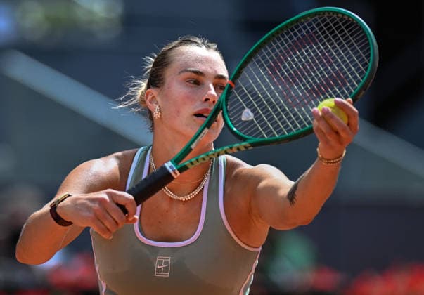 (260424) -- MADRID, April 24, 2026 -- Aryna Sabalenka serves during the women s singles round of 64 match between Aryna Sabalenka of Belarus and Peyton Stearns of the United States at the 2026 Madrid Open tennis tournament in Madrid, Spain, on April 23, 2026. ) (SP)SPAIN-MADRID-TENNIS-MADRID OPEN-WOMEN S SINGLES ChengxMin 