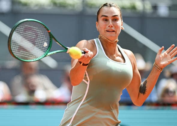(260424) -- MADRID, April 24, 2026 -- Aryna Sabalenka hits a return during the women s singles round of 64 match between Aryna Sabalenka of Belarus and Peyton Stearns of the United States at the 2026 Madrid Open tennis tournament in Madrid, Spain, on April 23, 2026. ) (SP)SPAIN-MADRID-TENNIS-MADRID OPEN-WOMEN S SINGLES ChengxMin 