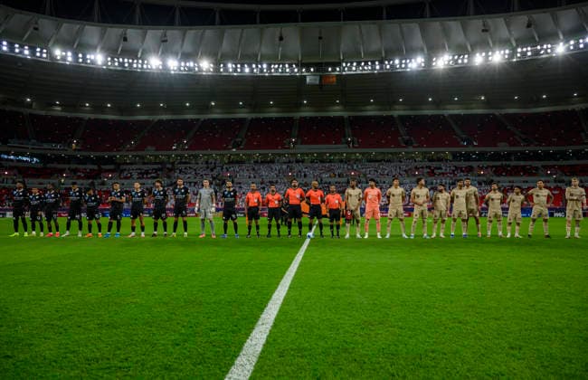 Al Rayyan SC vs Al-Shabab SC AGCFF Gulf Club Champions League Final Players and referees line up prior to the AGCFF Gulf Club Champions League Final football match between QatarÕs Al Rayyan SC and Saudi Arabia s Al-Shabab SC at Ahmad bin Ali Stadium in Al Rayyan, Qatar, on April 23, 2026. DOHA Qatar Copyright: xNOUSHADx