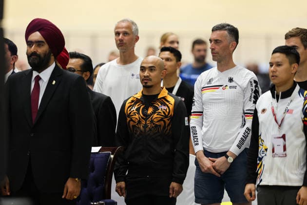 UCI Track World Cup: Nilai Picture by Alex Whitehead SWpix.com - 24 04 2026 - Cycling - UCI Track World Cup: Nilai - Velodrom Nasional Malaysia, Nilai, Malaysia - Opening Ceremony Nilai Velodrom Nasional Malaysia Malaysia Copyright: x xSWpix.comx(t axPhotographyxHubxLtd)xAlexxWhitehead SWpix.comx SWP-3030-13023