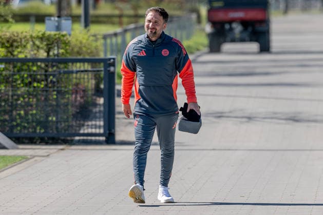 Jose Barcala Head Coach, FC Bayern Muenchen Women GER, FC Bayern Muenchen Women, Football, UEFA Womens Champions League, Final training before semi-final against FC Barcelona, Season 2025 2026, 24 04 2026 DFL DFB REGULATIONS PROHIBIT ANY USE OF PHOTOGRAPHS as IMAGE SEQUENCES and or QUASI VIDEO GER, FC Bayern Muenchen Frauen, Fußball, UEFA Womens Champions League, Final training before semi-final against FC Barcelona, Saison 2025 2026, 24 04 2026 Muenchen Copyright: xEibner-Pressefoto FranzxFeinerx EP_HFR