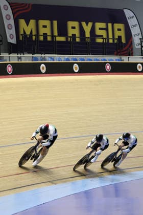 UCI Track World Cup: Nilai Picture by Alex Whitehead SWpix.com - 24 04 2026 - Cycling - UCI Track World Cup: Nilai - Velodrom Nasional Malaysia, Nilai, Malaysia - Men™s Team Sprint - First Round - Cole Dempster (Canada), Tyler Rorke (Canada), James Hedgcock (Canada) Nilai Velodrom Nasional Malaysia Malaysia Copyright: x xSWpix.comx(t axPhotographyxHubxLtd)xAlexxWhitehead SWpix.comx SWP-3030-13048