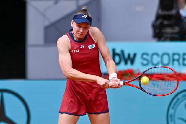 April 24, 2026, Madrid, Madrid, Spain: ELENA RYBAKINA of Kazakhstan †YONEX during the Mutua Madrid Open 2026, ATP, Tennis Herren Masters 1000 and WTA, Tennis Damen 1000 tennis tournament, celebrated at Caja Magica on April 24, 2026 in Madrid, Spain. Mutua Madrid Open 2026 - Day 5 (04.24.26) - ZUMAc312 20260424_zsp_c312_295 Copyright: xOscarxManuelxSanchezx