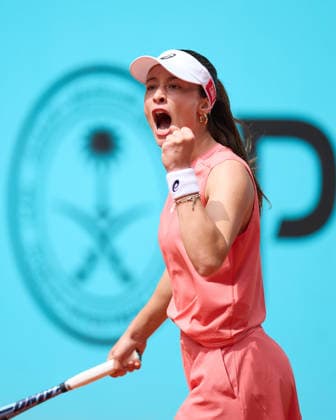 Mutua Madrid Open - Day Five Zeynep Sonmez of Turkey reacts against Cristina Bucsa of Spain during the GirlÕs Singles match on day five of the Mutua Madrid Open at Caja Magica on April 24, 2026, in Madrid, Spain. Madrid Caja Magica Madrid Spain RL_MMO2K26_000990 Copyright: xRicardoxLarreinax