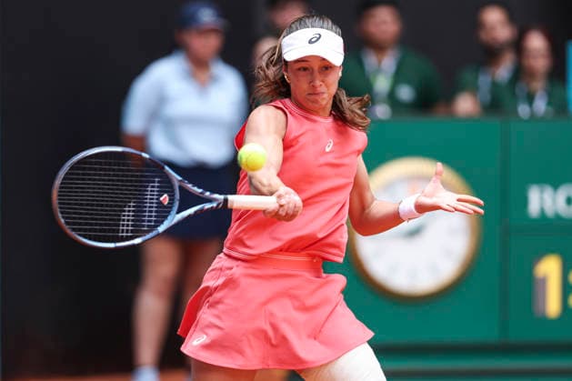 April 24, 2026, Madrid, Madrid, Spain: Zeynep Sonmez of Turkey plays against Cristina Bucsa of Spain during the Mutua Madrid Open 2026, ATP, Tennis Herren Masters 1000 and WTA, Tennis Damen 1000, at La Caja Magica on April 24, 2026 in Madrid, Spain. Mutua Madrid Open 2026 - Day 5 - ZUMAa181 20260424_zaa_a181_181 Copyright: xIrinaxR.xHipolitox