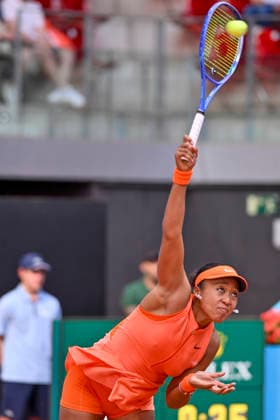 April 24, 2026, Madrid, Spain: NAOMI OSAKA of Japan in action against C. Osorio of Colombia during the Mutua Madrid Open 2026 at Caja Magica in Madrid, Spain. Osaka won 6:2, 7:5. Madrid Spain - ZUMAc312 20260424_zsp_c312_068 Copyright: xOscarxManuelxSanchezx