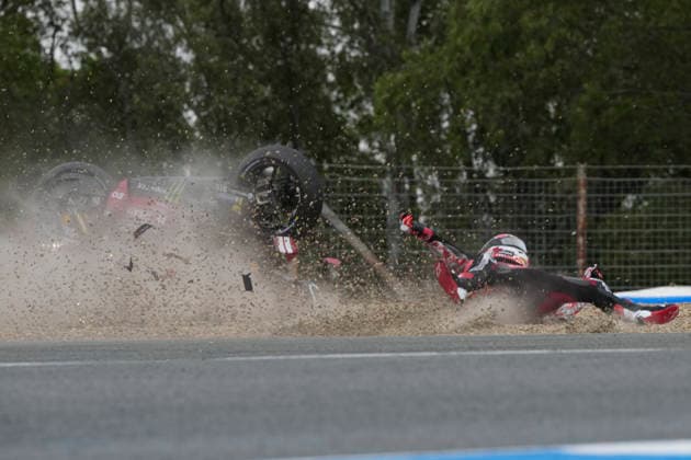 MOTO - MOTO GP - SPAIN 2026 63 BAGNAIA Francesco (ita), Ducati Lenovo Team, Ducati Desmosedici GP26, action accident, crash during the 2026 ESTRELLA GALICIA 0,0 Grans Prix of Spain on Circuit of Jerez - Ã?ngel Nieto from April 24 to 26, 2026 in Jerez, Spain - JerezSpain  Copyright: xGIGIxSOLDANOx