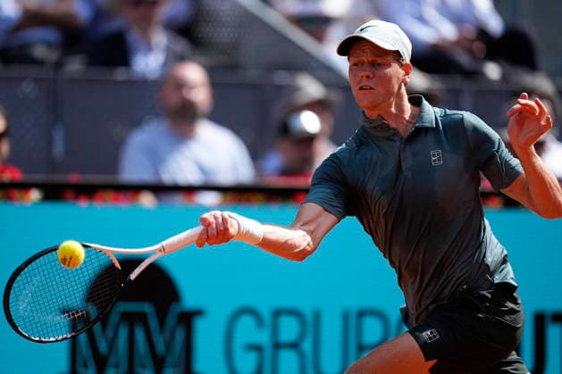 April 24, 2026, Madrid, Madrid, Spain: Jannik Sinner of Italy plays against Benjamin Bonzi of France during the Mutua Madrid Open 2026, ATP, Tennis Herren Masters 1000 and WTA, Tennis Damen 1000, at La Caja Magica on April 24, 2026 in Madrid, Spain. Mutua Madrid Open 2026 - Day 5 - ZUMAa181 20260424_zaa_a181_285 Copyright: xOscarxJ.xBarrosox