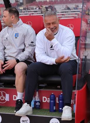24 04 2026 Soccer Season 2025 2026 1 Women Soccer Bundesliga 23 Matchday 1 FC Nürnberg FCN Club Hamburger SV HSV Sportfoto Zink DaMa xdaxmax Rodolfo Cardoso Coach Hamburger SV laughs laughs laughs joy joy