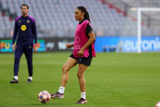 Vicky FC Barcelona, 19 with ball, GER, Official final training, FC Barcelona, Football, UEFA Womens Champions League, semi-final, first leg, 2025 2026 season, 24 04 2026, GER, Official final training, FC Barcelona, Football, UEFA Womens Champions League, semi-final, first leg, 2025 2026 season, 24 04 2026 Munich Copyright: xEibner-Pressefoto JennixMaulx EP_JML