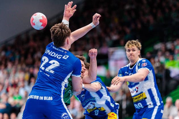 v l Felix Aellen ThSV Eisenach, 22 , Ian Weber GWD Minden, 13 , Oskar Joelsson ThSV Eisenach, 03 , Tillmann Leu ThSV Eisenach, 99 GER, GWD Minden vs ThSV Eisenach, Handball, 1 Bundesliga, Matchday 29, Season 2025 2026, 24 04 2026 GER, GWD Minden vs ThSV Eisenach, Handball, 1 Bundesliga, Matchday 29, Season 2025 2026, 24 04 2026 Minden Copyright: xEibner-Pressefoto JanxRollingerx EP_JSK
