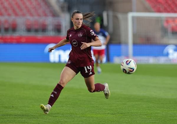24 04 2026 Soccer Season 2025 2026 1 Women Soccer Bundesliga 23 Matchday 1 FC Nürnberg FCN Club Hamburger SV HSV Sportfoto Zink DaMa xdaxmax Sanja Homann 19, 1 FC Nürnberg FCN