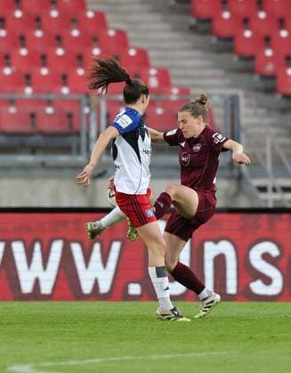 24 04 2026 Soccer Season 2025 2026 1 Women Soccer Bundesliga 23 Matchday 1 FC Nürnberg FCN Club Hamburger SV HSV Sportfoto Zink DaMa xdaxmax Pauline Machtens 28, Hamburger SV Nastassja Lein 24, 1 FC Nürnberg FCN