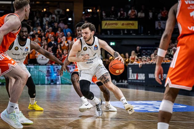 1 Basketball Bundesliga, easyCredit BBL, Season 2025 2026, Men, Main Round, 31 Matchday, 24 04 2026, RASTA Vechta Löwen Braunschweig Joshua Obiesie 8 Basketball Löwen Braunschweig in action Vechta RASTA Dome Lower Saxony Germany