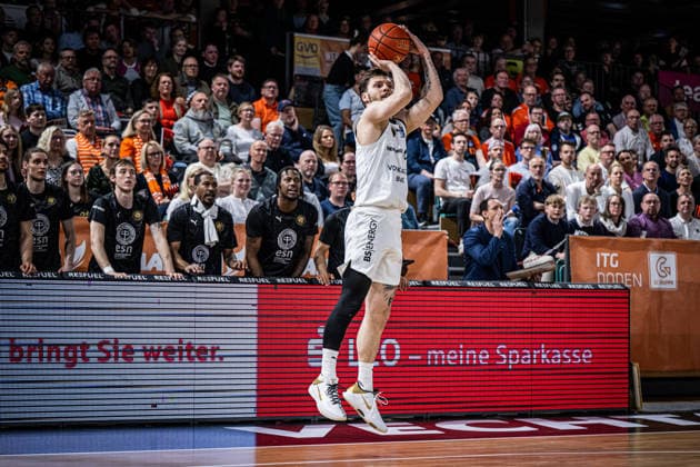 1 Basketball Bundesliga, easyCredit BBL, Season 2025 2026, Men, Main Round, 31 Matchday, 24 04 2026, RASTA Vechta Löwen Braunschweig Ferdinand Zylka 6 Basketball Löwen Braunschweig at Jumpshot Vechta RASTA Dome Lower Saxony Germany