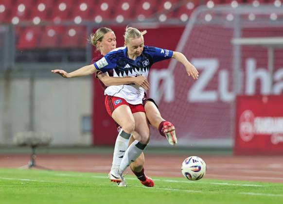 24 04 2026 Soccer Season 2025 2026 1 Women Soccer Bundesliga 23 Matchday 1 FC Nürnberg FCN Club Hamburger SV HSV Sportfoto Zink DaMa xdaxmax Klara Svensson Senelius 2, 1 FC Nürnberg FCN Mia Büchele 17, Hamburger SV