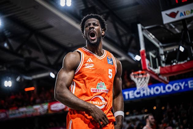 1 Basketball Bundesliga, easyCredit BBL, Season 2025 2026, Men, Main Round, Matchday 31, 24 04 2026, RASTA Vechta Löwen Braunschweig TJ Bamba 5 RASTA Vechta shows emotions during the game Vechta RASTA Dome Lower Saxony Germany