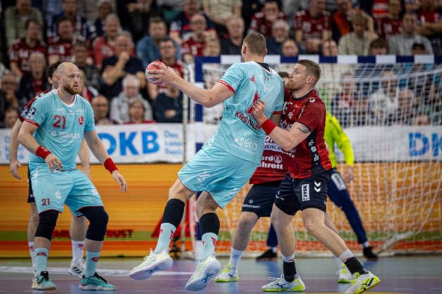 DAIKIN HBL SG Flensburg Handewitt vs MT Melsungen 24 04 26 Dainis Kristopans No 10, MT Melsungen vs Blaz Blagotinsek No 43, SG Flensburg Handewitt DAIKIN HBL SG Flensburg Handewitt vs MT Melsungen, GP JOULE Arena on 24 04 26 Copyright: xBEAUTIFULxSPORTS MarioxM.xKobergx