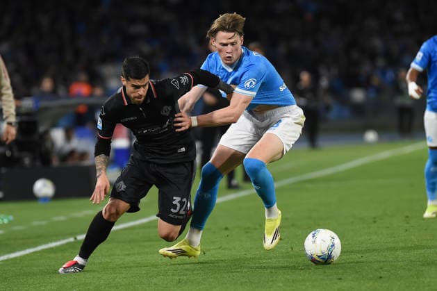 Scott McTominay of SSC Napoli during the Serie A Enelive match between SSC Napoli vs US Cremonese at Diego Armando Maradona Stadium  Copyright: xAgostinoxGemito IPAxSportx xipa-agency.netx xx IPA_74202965 IPA_Agency_IPA74202965