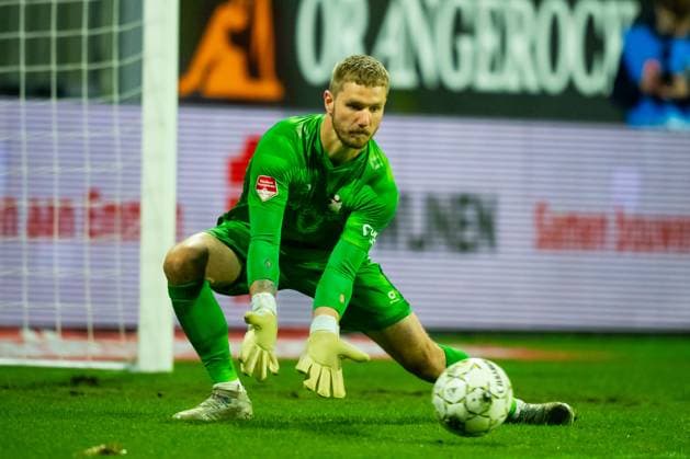 EMMEN , 24 04-2026 , Stadium Oude Meerdijk , season 2025 2026 , Dutch Keuken Kampioen Divisie football , match between FC Emmen and De Graafschap , picture shows FC Emmen goalkeeper Luca Unbehaun Emmen - De Graafschap  x203266949x Copyright:
