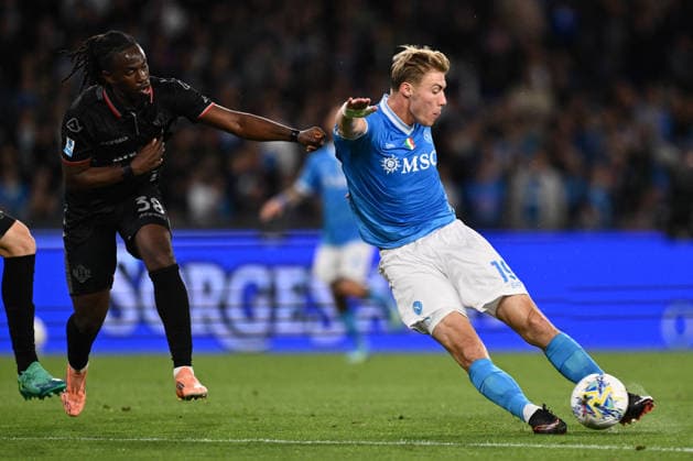 CALCIO - Serie A - SSC Napoli vs US Cremonese Rasmus Hojlund of S.S.C. Napoli scores the goal for 2-0 during the 34th day of the Serie A Championship between S.S.C. Napoli and U.S. Cremonese at the Diego Armando Maradona Stadium on April 24, 2026 in Naples, Italy. Naples Italy  Copyright: xIPAxSport ABACAx