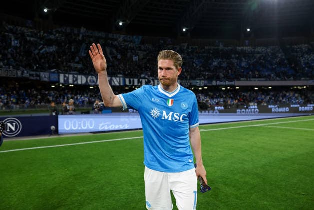 Napoli™s Kevin De Bruyne Panini Player of the match during the Serie A soccer match between Napoli and Cremonese at the Diego Armando Maradona Stadium in Naples, southern italy - Friday , April 24 , 2026. - Soccer .  Copyright: xAlessandroxGarofalo LaPressex