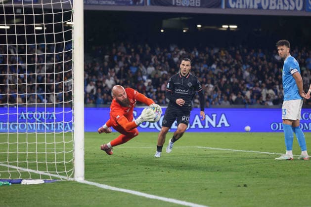 April 24, 2026, Napoli, Campania, ITALIA: Vanja Milikovic-Savic of SSC Napoli During the football match on April 24, 2026, valid for the Italian Serie A - 2025 26 championship in Naples at the Diego Armando Maradona Stadium between SSC Napoli and US Cremonese.Pictured: Serie A Football Match - 2025 26 Napoli Vs. Cremonese  - ZUMAs236 20260424_aap_s236_076 Copyright: xFabioxSassox