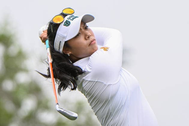 HOUSTON, TX - APRIL 24: Patty Tavatanakit (THA) watches her tee shot on 11 during the second round of The Chevron Championship on April 24, 2026, at Memorial Park Golf Course in Houston, Texas. (Photo by Ken Murray Icon Sportswire) GOLF: APR 24 LPGA, Golf Damen The Chevron Championship EDITORIAL USE ONLY Icon2604240562