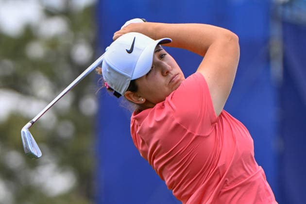 HOUSTON, TX - APRIL 23: Farah Bernadette O Keefe (a)(USA) watches her tee shot on 11 during the first round of The Chevron Championship on April 23, 2026, at Memorial Park Golf Course in Houston, Texas. (Photo by Ken Murray Icon Sportswire) GOLF: APR 23 LPGA, Golf Damen The Chevron Championship EDITORIAL USE ONLY Icon2604230581