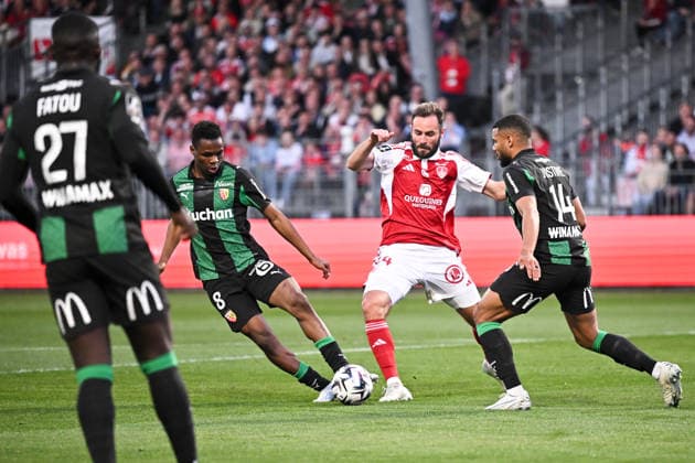 Stade Brestois 29 v RC Lens - Ligue 1 McDonald s 2025 2026 24 Lucas TOUSART (sb29) during the Ligue 1 McDonald s match between Brest and Lens at Stade Francis Le Ble on April 24, 2026 in Brest, France. Brest France  Copyright: xFEPx 776348372