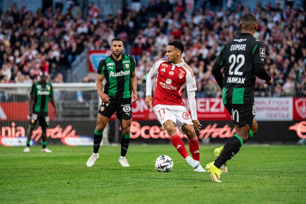 FOOTBALL : Stade Brestois vs Racing Club de Lens - Ligue 1 - JournÃ e 31 - 24 04 2026 Kenny Lala (Stade Brestois) BrestFrance  Copyright: xEmilienxJousselinx