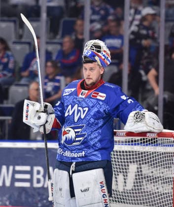 24 04 2026, xblx, Eishockey Penny DEL Final 2026, Adler Mannheim Eisbären Berlin v l Johan Christer Mattsson Adler Mannheim DFL DFB REGULATIONS PROHIBIT ANY USE OF PHOTOGRAPHS as IMAGE SEQUENCES and or QUASI VIDEO Mannheim