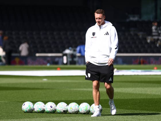 Fulham v Aston Villa, English Premier League, Gtech Community Stadium, Craven Cottage, London, UK - 25 04 2026 Bernd Leno of Fulham ahead of the Premier League game Against Aston Villa London Craven Cottage London GBR, UK NEWSPAPERS OUT Copyright: xMarkxGreenwoodx