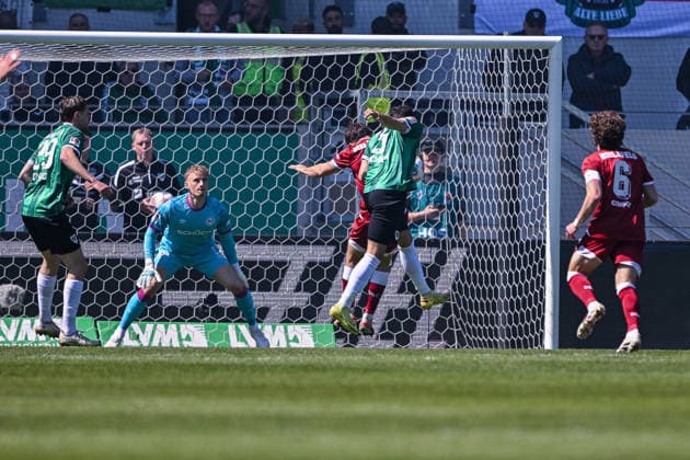 25 04 2026, Soccer, 2 Bundesliga, 31 Matchday Season 2025 2026, Preußen Münster DSC Arminia Bielefeld, Yassine Bouchama Preußen Münster scores the goal for 1 0, xRHR PHOTO TKx Copyright: RHR-FOTOx RHR-FOTO TK