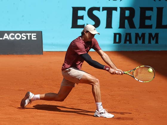 ESP Mutua Madrid Open de Tenis Adam Walton during his second round match of the main draw of the Mutua Madrid Open de Tenis, played at the Caja Magica on April 25, 2026 in Madrid, Spain Madrid Spain Copyright: xALBERTOxSIMONx AgenciaxLOFx