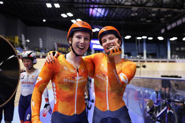 UCI Track World Cup: Nilai Picture by Alex Whitehead SWpix.com - 25 04 2026 - Cycling - UCI Track World Cup: Nilai - Velodrom Nasional Malaysia, Nilai, Malaysia - Women™s Madison - Final - Lisa van Belle (Netherlands) and Lorena Wiebes (Netherlands) Win Gold Nilai Velodrom Nasional Malaysia Malaysia Copyright: x xSWpix.comx(t axPhotographyxHubxLtd)xAlexxWhitehead SWpix.comx SWP-3030-13156