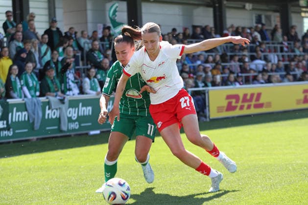 Google Pixel Women Bundesliga, RB Leipzig SV Werder Bremen 25 04 2026 Maja Sternad 11, Werder Bremen vs Marlene Müller 27, RB Leipzig Soccer, Google Pixel Women Bundesliga, Season 2025 2026, 23 Matchday RB Leipzig vs SV Werder Bremen on 25 04 2026, Training Center Cottaweg, Leipzig DFB REGULATIONS PROHIBIT ANY USE OF PHOTOGRAPHS AS IMAGE SEQUENCES AND OR QUASI VIDEO Copyright: xBEAUTIFULxSPORTS JanxKaeferx