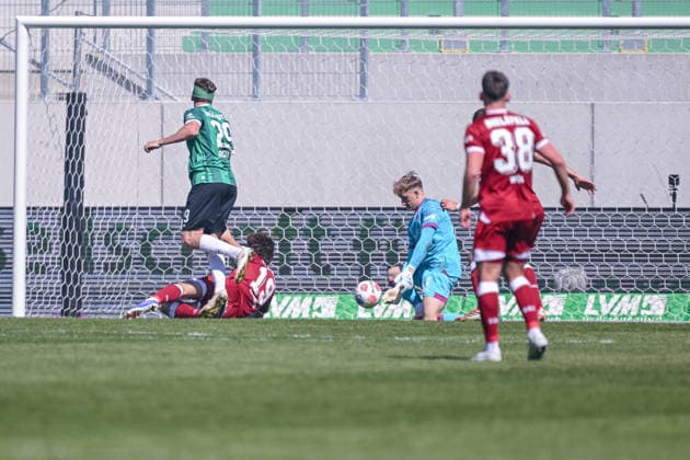 25 04 2026, Soccer, 2 Bundesliga, 31 Matchday Season 2025 2026, Preußen Münster DSC Arminia Bielefeld, Imad Rondic Preußen Münster scores the goal to 2 3, xRHR PHOTO TKx Copyright: RHR-FOTOx RHR-FOTO TK