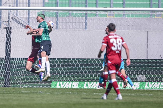 25 04 2026, Soccer, 2 Bundesliga, 31 Matchday Season 2025 2026, Preußen Münster DSC Arminia Bielefeld, Imad Rondic Preußen Münster scores the goal to 2 3, xRHR PHOTO TKx Copyright: RHR-FOTOx RHR-FOTO TK