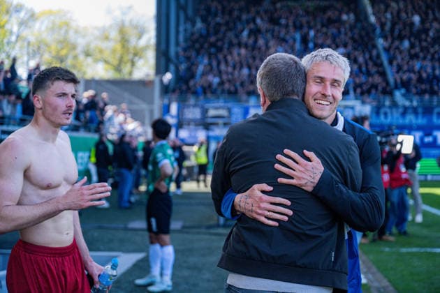 25 04 2026, Soccer, 2 Bundesliga, 31 Matchday Season 2025 2026, Preußen Münster DSC Arminia Bielefeld, Joel Grodowski DSC Arminia Bielefeld , Managing Director Christoph Wortmann DSC Arminia Bielefeld xRHR PHOTO TKx Copyright: RHR-FOTOx RHR-FOTO TK