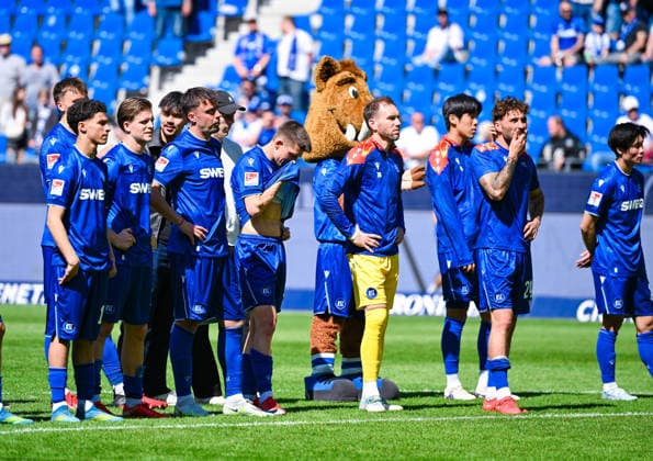Marvin Wanitzek Karlsruher SC , Robin Himmelmann Karlsruher SC , Fabian Schleusener Karlsruher SC , Philipp Foerster Karlsruher SC , Dzenis Burnic Karlsruher SC and Louey Ben Farhat Karlsruher SC are dejected after the Bundesliga 2 match between Karlsruher SC and Hannover 96 at BBBank Wildpark on April 25, 2026 in Karlsruhe, Germany Photo by Silas Schüller DeFodi Images Marvin Wanitzek Karlsruher SC , Robin Himmelmann Karlsruher SC , Fabian Schleusener Karlsruher SC , Philipp Foerster Karlsruher SC , Dzenis Burnic Karlsruher SC and Louey Ben Farhat Karlsruher SC are dejected after the 2 Bundesliga match between Karlsruher SC and Hannover 96 at BBBank Wildpark on April 25, 2026 in Karlsruhe, Germany Photo by Silas Schüller DeFodi Images DFB DFL REGULATIONS PROHIBIT ANY USE OF PHOTOGRAPHS AS IMAGE SEQUENCES AND OR QUASI VIDEO