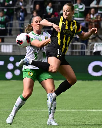 STOCKHOLM, SWEDEN 20260425 Hammarbys Gudrun Arnardottir and Häckens Anna Anvegard during the first Europa Cup final match between Hammarby and Häcken at 3Arena STOCKHOLM SWEDEN x10030x  Copyright: xJonasxEkströmer TTx FINAL EUROPA CUP HAMMARBY-HÄCKEN