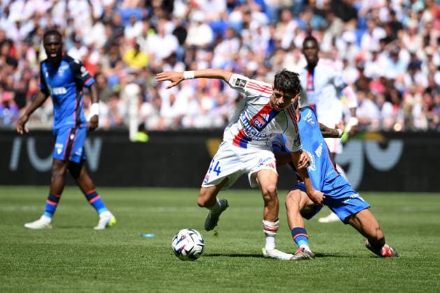 Olympique Lyonnais v AJ Auxerre - Ligue 1 McDonald s 2025 2026 44 Khalis MERAH (ol) during the Ligue 1 McDonald s match between Lyon and Auxerre at Groupama Stadium on April 25, 2026 in Lyon, France. Lyon France  Copyright: xFEPx 776348368