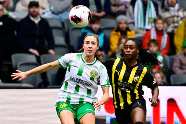 STOCKHOLM, SWEDEN 20260425 Hammarbys Vilma Koivisto and Häckens Monica Jusu Bah during the first Europa Cup final match between Hammarby and Häcken at 3Arena STOCKHOLM SWEDEN x10030x  Copyright: xJonasxEkströmer TTx FINAL EUROPA CUP HAMMARBY-HÄCKEN