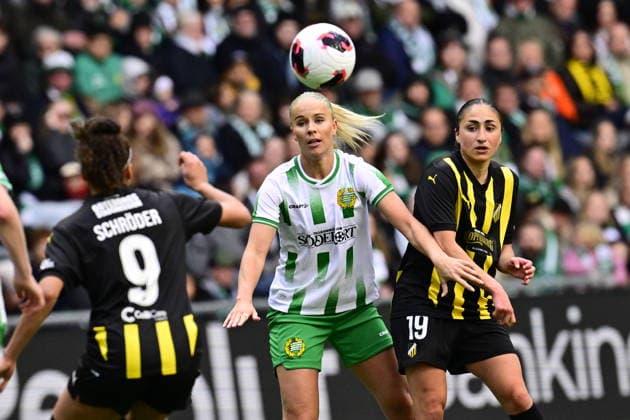 STOCKHOLM, SWEDEN 20260425 Hammarbys Stina Lennartsson during the first final match of the European Cup between Hammarby and Häcken at 3Arena STOCKHOLM SWEDEN x10030x  Copyright: xJonasxEkströmer TTx FINAL EUROPEAN CUP HAMMARBY HACKS