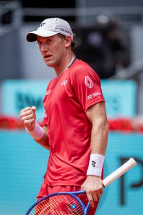 Mutua Madrid Open - Day Six MADRID, SPAIN - APRIL 25: Caper Ruud of Norway celebrates against Jaume Munar of Spain in the Men s Singles Round of 64 match during the Mutua Madrid Open 2026 tournament celebrated at La Caja Magica on April 25, 2026 in Madrid, Spain. Madrid La Caja Magica Madrid Spain Copyright: xAlbertoxGardinx AGardin_20260425_Tennis_Madrid_Day6_0320
