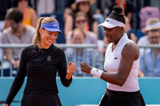 Mutua Madrid Open - Day Six MADRID, SPAIN - APRIL 25: Katie Boulter of Great Britain and Venus Williams of United States celebrates winning a point against Xinyu Jiang of China and Yifan Xu of China in the Women s Doubles Round of 32 match during the Mutua Madrid Open 2026 tournament celebrated at La Caja Magica on April 25, 2026 in Madrid, Spain. Madrid La Caja Magica Madrid Spain Copyright: xAlbertoxGardinx AGardin_20260425_Tennis_Madrid_Day6_0331