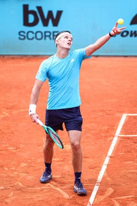 Mutua Madrid Open 2026 - Day 6 Jakub Mensik of the Czech Republic competes in his Men s Singles match on Day Six of the Mutua Madrid Open at La Caja Magica on April 25, 2026, in Madrid, Spain. Madrid Madrid Spain  Copyright: xMiguelxReisx originalFilename:reis-notitle260425_npH3j.jpg