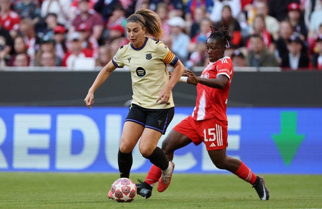 Amani Bernadette - Putellas , Fc Bayern München-Barcelona Halbfinal Women Champions League , Frauen Fußball , in den Allianz Arena Stadion, in München , Bayern , Deutschland. April 25 , 2026 . Photo by: Davide Elias IPA Photo Pressefoto DENL Copyright: xDavidexEliasx